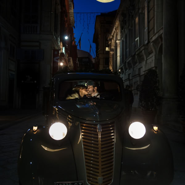 matrimonio in via Garibaldi a Genova